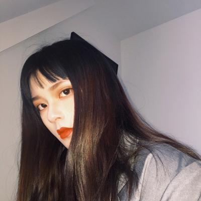 微信冷酷霸气好看女生头像