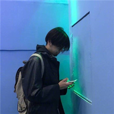 微信近期热门情侣头像