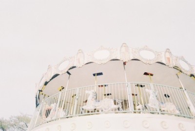 微信朋友圈浪漫女生暖色时尚图片