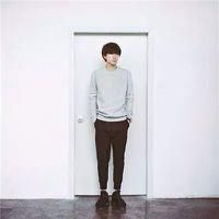 2018微信最新双影情侣头像一左一右下载