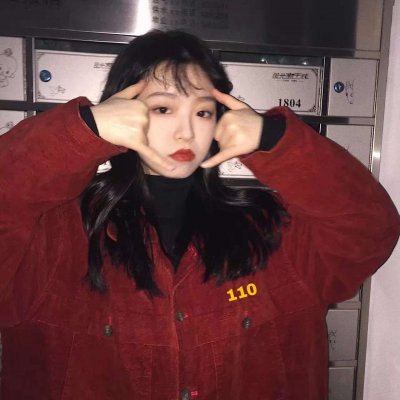 微信时尚个性红色系女生头像