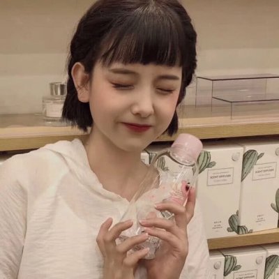 微信最火时尚清新女生头像