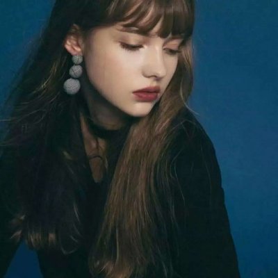 微信欧美霸气冷艳女生头像