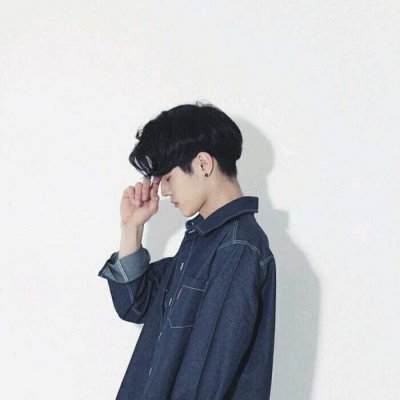 微信最新动漫阳光帅气男生头像