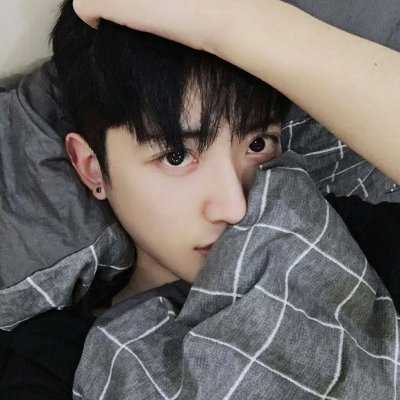 微信最新动漫阳光帅气男生头像