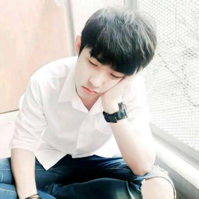 微信最新动漫阳光帅气男生头像