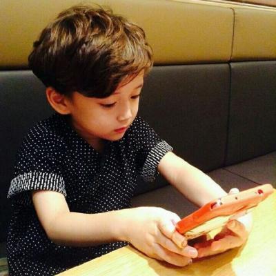 微信帅气可爱小正太萌娃男生头像