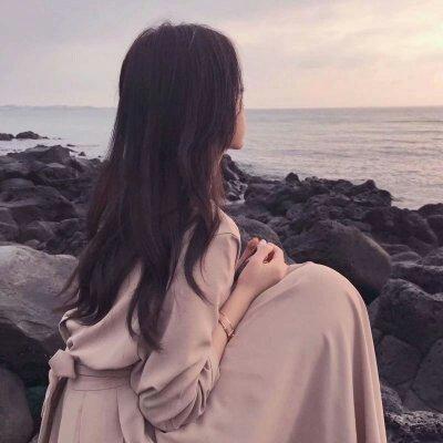 微信个性气质成熟风女生头像