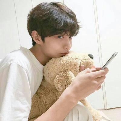 微信最新个性帅气高清男生头像