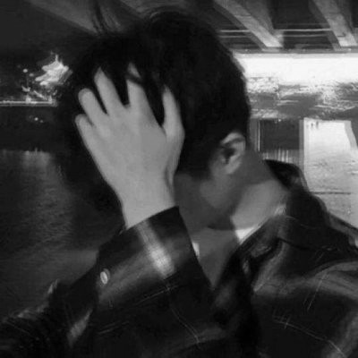 微信最火潮流黑白男生头像