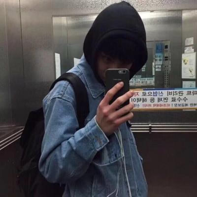 微信最火爆气质独特男生头像
