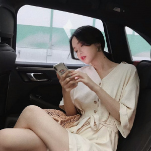 微信最新时尚唯美意境女生头像