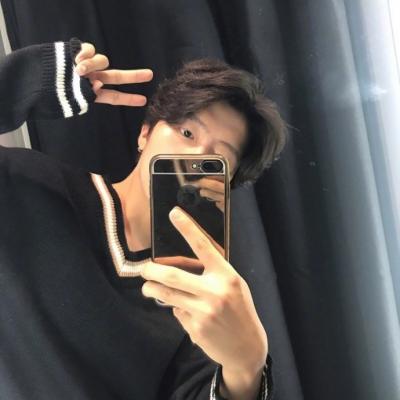 微信最火爆气质独特男生头像
