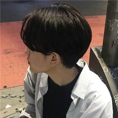 微信独一无二帅气侧脸男生头像