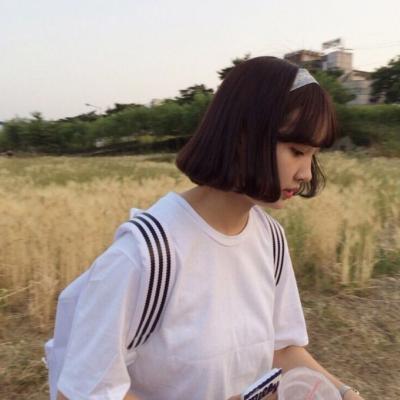 微信唯美好看短发女生头像