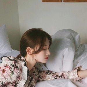 微信最新冷艳气质女生头像