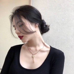 微信最新冷艳气质女生头像