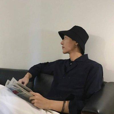 微信最新清新帅气男生头像