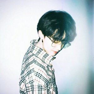 微信最新时尚高颜值男生头像