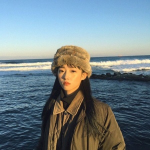 微信最新唯美清新俏皮风女生头像