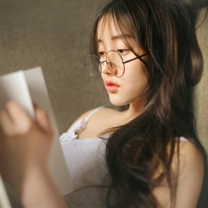 微信最新唯美清新俏皮风女生头像