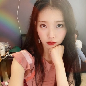 微信最新唯美时尚霸气女生头像