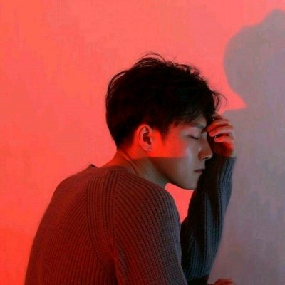 微信最新冷酷气质男生头像