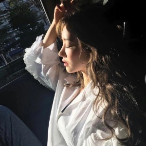 微信最新时尚唯美可爱女生头像