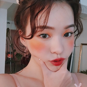 微信最新时尚唯美可爱女生头像