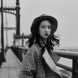 微信高冷非主流意境女生头像
