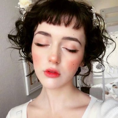微信最新欧美霸气女生头像
