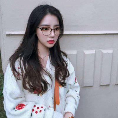 微信阳光可爱清新女生头像