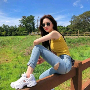 微信最新时尚可爱个性女生头像