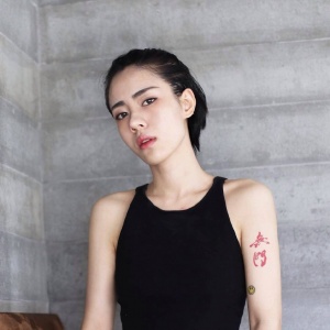 微信最新个性唯美霸气女生头像