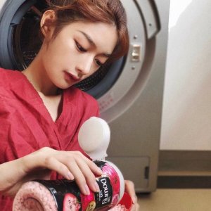 微信最新阳光清新女生头像