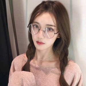 青春阳光简约微信女生头像