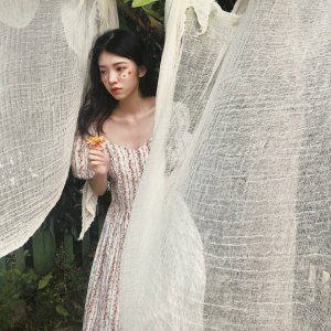 微信最新阳光清新女生头像