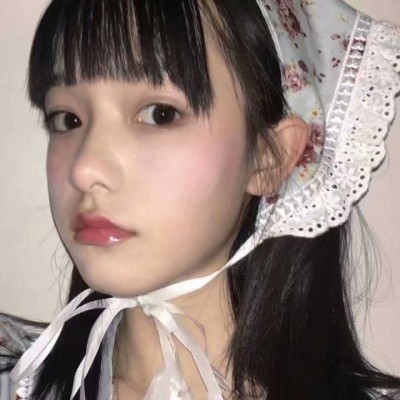 微信冷酷气质二次元女生头像