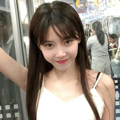 微信冷酷气质二次元女生头像