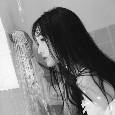 潮流时尚的非主流个性微信女生头像下载