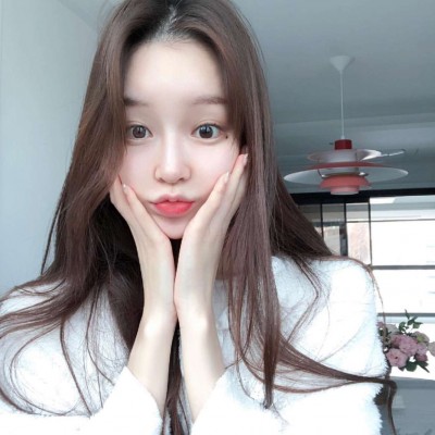 个性微信气质阳光女生头像