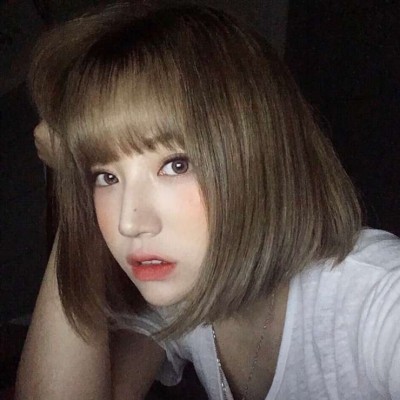 个性微信气质阳光女生头像