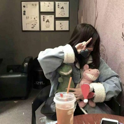 潮流时尚的非主流个性微信女生头像下载