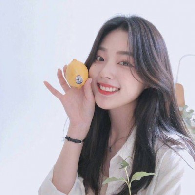 微信简洁软萌女生头像