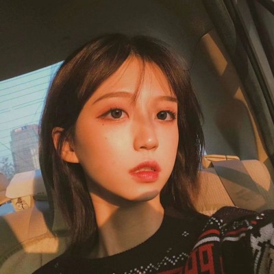 时尚个性女生微信头像