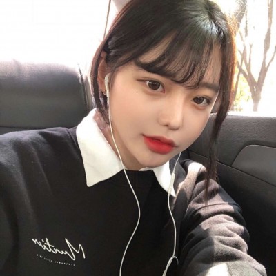 个性微信气质阳光女生头像