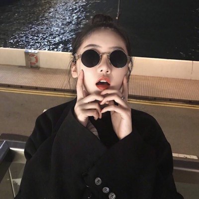 微信唯美清新女生头像