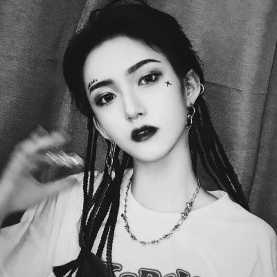 微信高清黑白女生头像