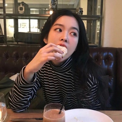 微信唯美清新女生头像