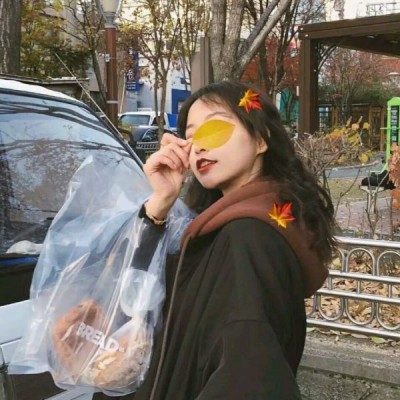 2019清纯可爱的微信女生头像套图下载